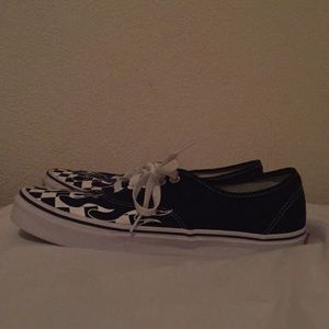 Men's Size 9 Vans Checkerboard Flame